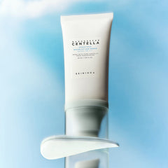 Skin1004 Madagascar Hyalu-Cica Zon Serum voor een Stralende Huid